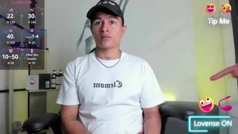 LiamDeep online show from November 3, 4:30 pm