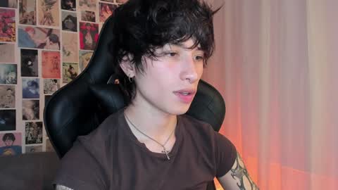 Liam online show from December 17, 6:02 am