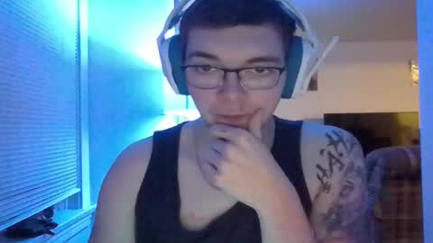 LiamNotSoNormal online show from December 21, 4:52 am