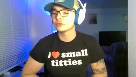 LiamNotSoNormal online show from December 22, 6:17 am