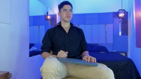 Liam online show from February 1, 12:04 pm