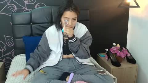 L I A M O N R O E online show from December 19, 12:12 pm