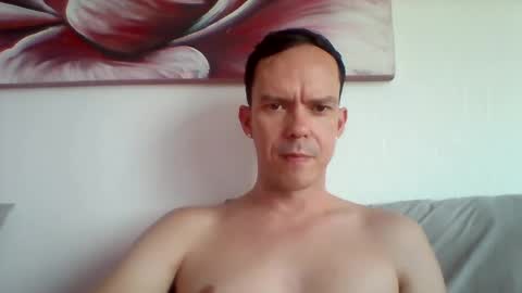 LiamRose online show from December 5, 10:44 am