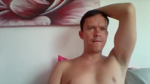 LiamRose online show from January 1, 6:26 am