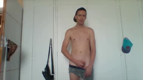 LiamRose online show from March 29, 6:02 am