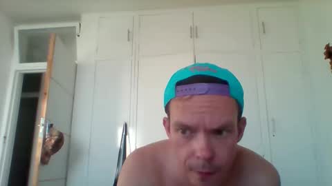 LiamRose online show from May 17, 5:27 am