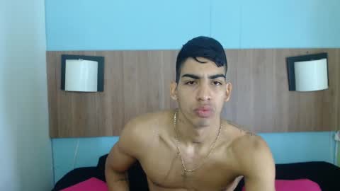 L I A M online show from November 24, 10:48 am