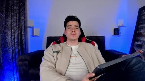 liamwyatt_ online show from March 16, 2:17 am