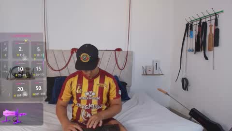 Snapshot of liana_asaff chatting on December 16, 6:24 pm Mistress Liana - Sir Asaf online show from December 16, 6:24 pm