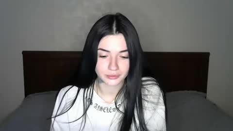 liana_diva online show from February 9, 1:55 am