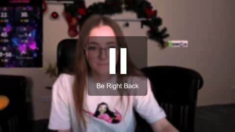 Snapshot of liana_kisses chatting on January 4, 2:25 am Little Liana online show from January 4, 2:25 am