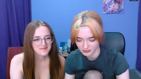 Snapshot of liana_kisses chatting on January 15, 11:19 pm Little Liana online show from January 15, 11:19 pm