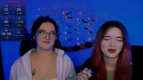 Snapshot of liana_kisses chatting on October 30, 7:58 pm Little Liana online show from October 30, 7:58 pm