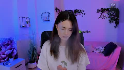Little Liana  online show from June 23, 7:01 pm