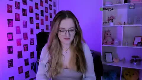 Little Liana  online show from July 18, 6:45 pm