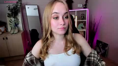 Liana online show from June 9, 2:01 am