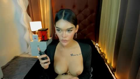 Snapshot of lianafoxontop chatting on February 25, 10:08 pm lianafoxontop online show from February 25, 10:08 pm