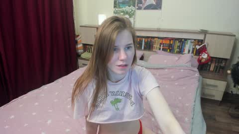 Snapshot of lianamiller88 chatting on December 22, 3:33 pm lianamiller88 online show from December 22, 3:33 pm