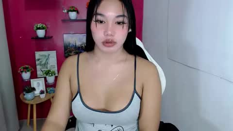 Liane online show from May 2, 12:15 am