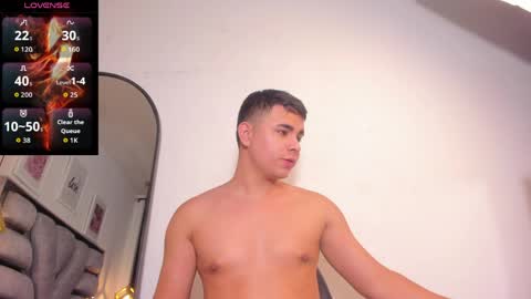 Snapshot of lianfox_ chatting on May 5, 12:35 pm lianfox_ online show from May 5, 12:35 pm