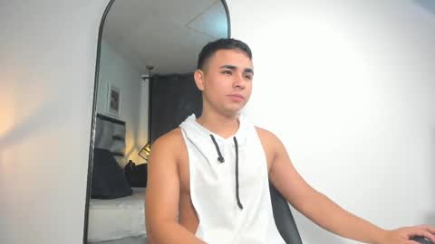 Snapshot of lianfox_ chatting on May 28, 12:24 pm lianfox_ online show from May 28, 12:24 pm