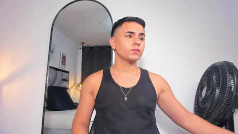 Snapshot of lianfox_ chatting on May 31, 2:02 pm lianfox_ online show from May 31, 2:02 pm
