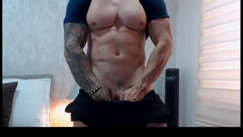 Snapshot of lianjones9 chatting on May 24, 4:56 pm lianjones9 online show from May 24, 4:56 pm