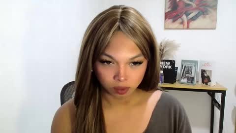 CALL ME LIANNA online show from May 5, 8:28 pm