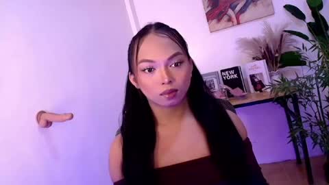 CALL ME LIANNA online show from July 8, 7:51 pm