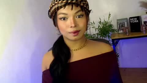 CALL ME LIANNA online show from July 13, 8:33 pm