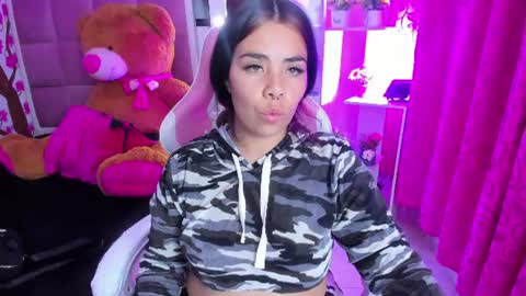 liany_taylor online show from June 17, 3:31 am