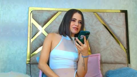 liaross online show from January 12, 12:39 am