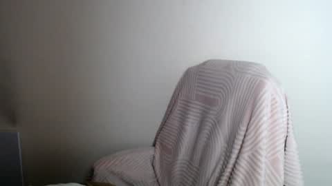Lia online show from June 17, 11:56 am