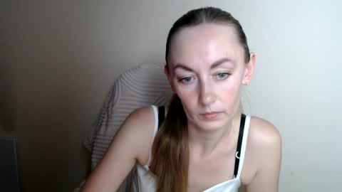 Lia online show from June 27, 11:59 am