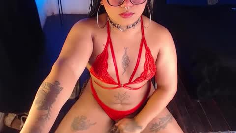 Snapshot of liascarlett chatting on November 17, 11:27 am LiaScarlett online show from November 17, 11:27 am