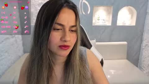 Online 800 to 1400 online show from December 3, 2:04 pm