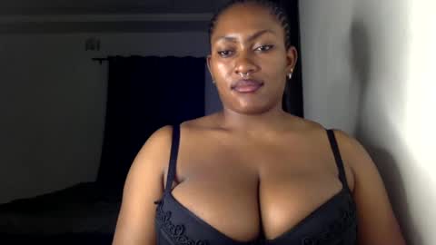 Snapshot of lick_my_pussyyy226651 chatting on June 26, 8:35 pm caira online show from June 26, 8:35 pm