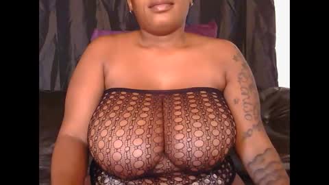 Snapshot of lickabletash98 chatting on January 17, 1:35 pm lickabletash98 online show from January 17, 1:35 pm