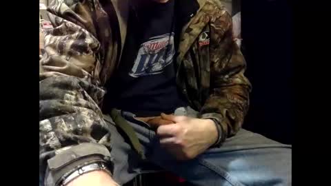 Snapshot of lickensu chatting on December 15, 9:31 pm Lickensu online show from December 15, 9:31 pm