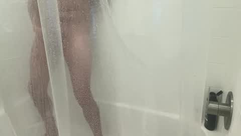 lickurlipz1 online show from April 30, 8:42 am