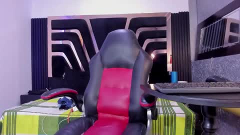 Snapshot of licyevans chatting on January 15, 8:16 pm licy online show from January 15, 8:16 pm