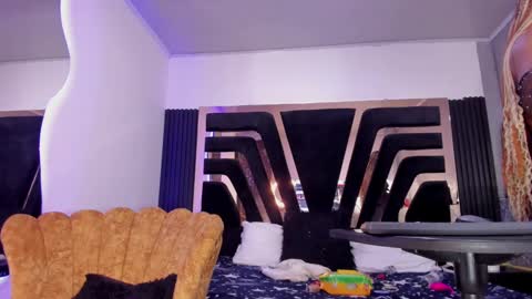 Snapshot of licyevans chatting on February 1, 12:18 am licy online show from February 1, 12:18 am