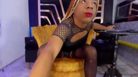 Snapshot of licyevans chatting on February 23, 8:11 pm licy online show from February 23, 8:11 pm