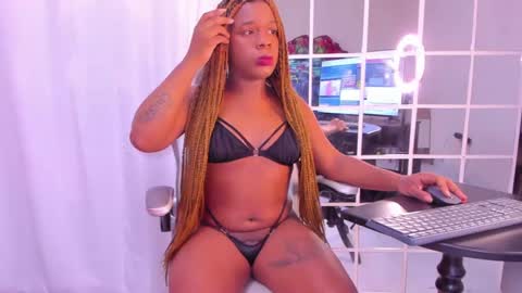 Snapshot of licyevans chatting on September 16, 3:40 am licy online show from September 16, 3:40 am