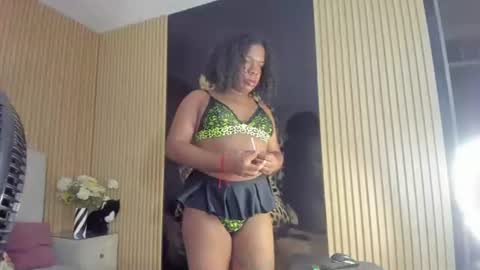 licyevans1 online show from June 20, 7:38 pm