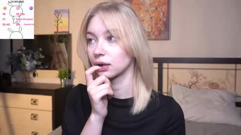 Snapshot of lidiaklemencic chatting on November 21, 7:12 pm Ann online show from November 21, 7:12 pm