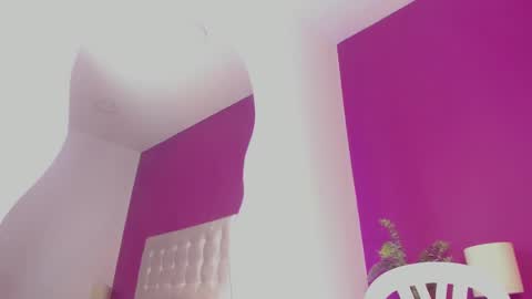 Snapshot of lievelinng chatting on September 25, 12:14 am lievelinng online show from September 25, 12:14 am