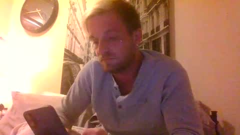 Snapshot of lifesagamble2025 chatting on September 26, 9:46 am Jordan Mitchell online show from September 26, 9:46 am