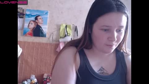 Snapshot of light_lunaa chatting on December 9, 7:06 am light_lunaa online show from December 9, 7:06 am
