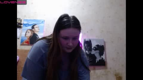 Snapshot of light_lunaa chatting on December 9, 2:49 pm light_lunaa online show from December 9, 2:49 pm